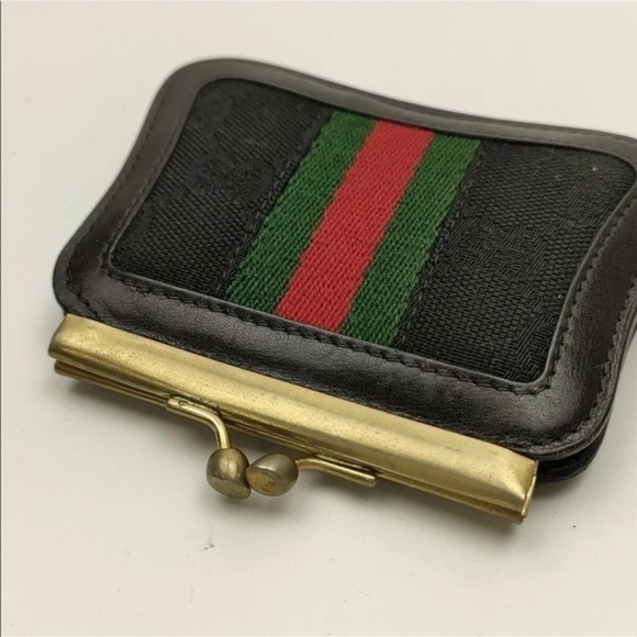 Gucci GG Supreme Change Purse - Picture 4 of 9